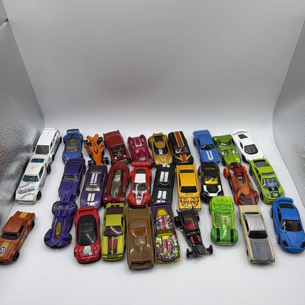 Lot 30 Hot Wheels Matchbox Diecast Cars Trucks Mixed Bundle Toy Vehicles 2010 Up